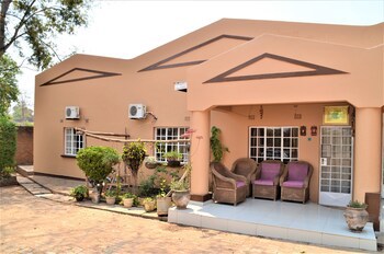 Riverside Hotel And Conference Centre