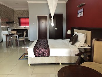 Riverside Hotel And Conference Centre