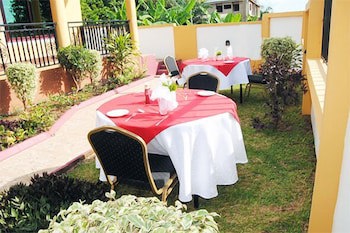 Okumah Hotel