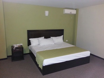 Chn Hotel Monterrey Santa Fe