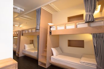 Fun Inn Taipei Hostel