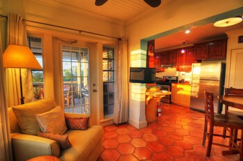 Villa Allamanda