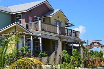 Villa Allamanda