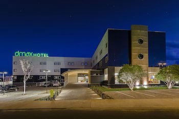 Dmax Hotel