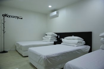 Ekonomy Hotel Gumi