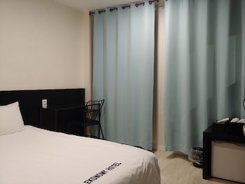 Ekonomy Hotel Gumi