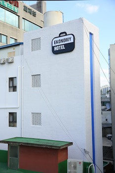 Ekonomy Hotel Gumi