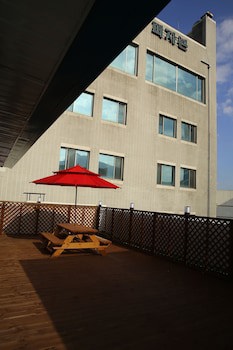 Ekonomy Hotel Gumi
