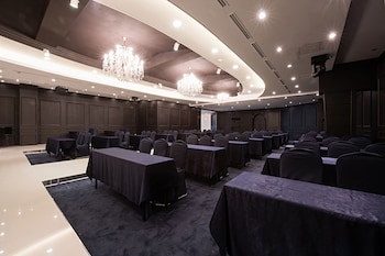 Eldis Regent Hotel