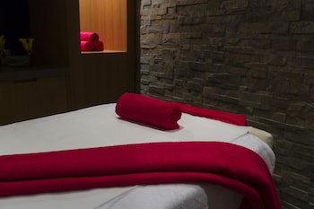 Adagio Premium Dubai Al Barsha
