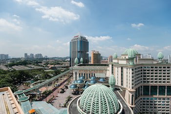 New Town Suites At Bandar Sunway