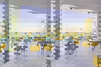 King Evelthon Beach Hotel & Resort