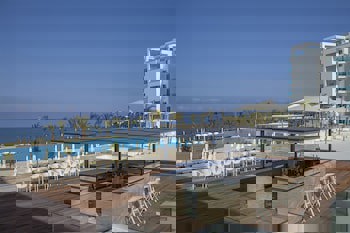 King Evelthon Beach Hotel & Resort