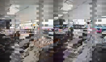 King Evelthon Beach Hotel & Resort