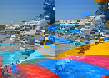 King Evelthon Beach Hotel & Resort