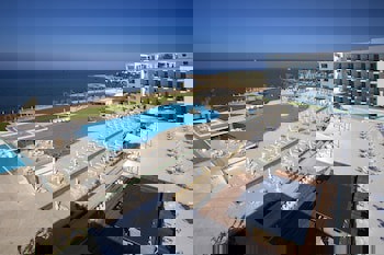 King Evelthon Beach Hotel & Resort