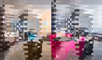 King Evelthon Beach Hotel & Resort