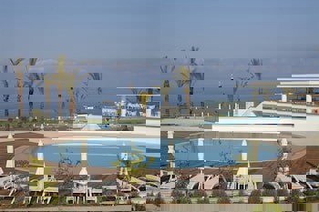 King Evelthon Beach Hotel & Resort