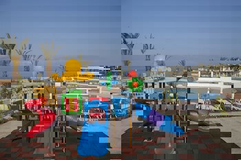 King Evelthon Beach Hotel & Resort