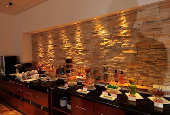 Parkcity Everly Hotel