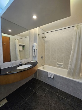 Parkcity Everly Hotel