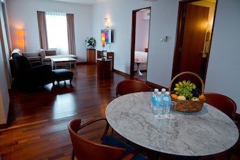 Parkcity Everly Hotel