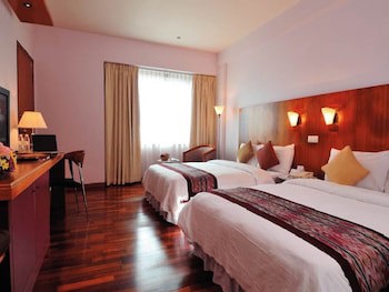 Parkcity Everly Hotel