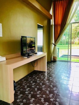 Aurora Resort