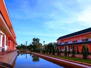 Aurora Resort