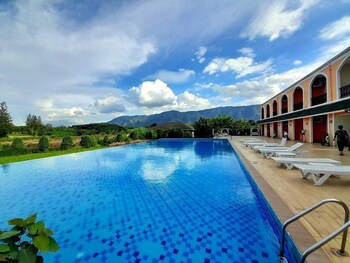 Aurora Resort