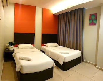 Golden Court Hotel