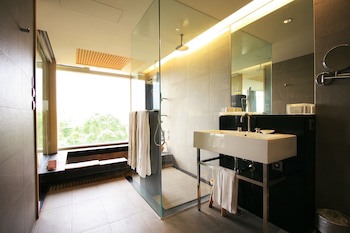 Freshfields Hotel