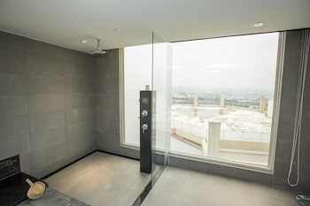 Freshfields Hotel