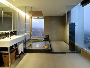 Freshfields Hotel