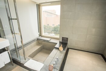 Freshfields Hotel