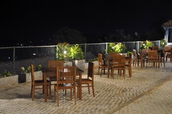 Amaara Sky Hotel