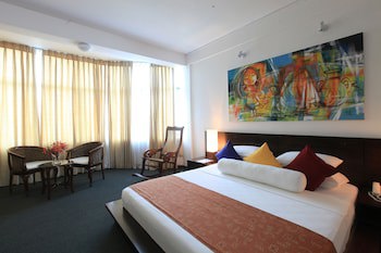 Amaara Sky Hotel