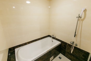 Highness Hotel