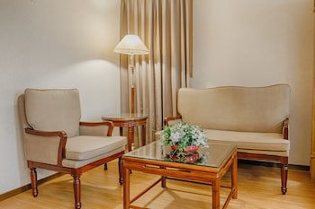 Highness Hotel