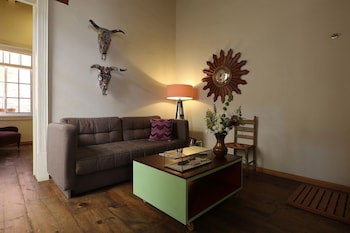 El Patio 77