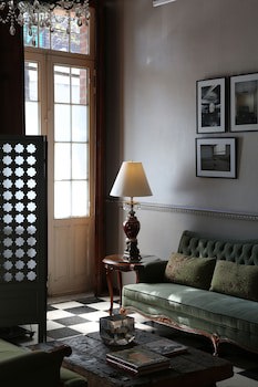 El Patio 77
