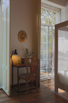 El Patio 77