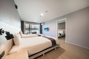 Gyeongpo Soo Hotel