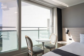 Gyeongpo Soo Hotel