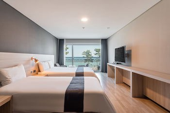 Gyeongpo Soo Hotel