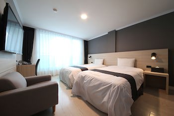 Gyeongpo Soo Hotel