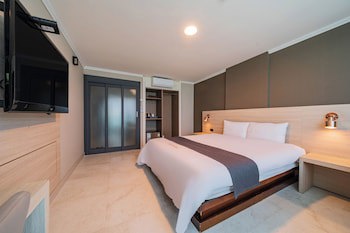 Gyeongpo Soo Hotel