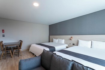 Gyeongpo Soo Hotel