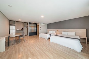 Gyeongpo Soo Hotel