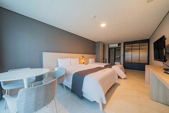 Gyeongpo Soo Hotel